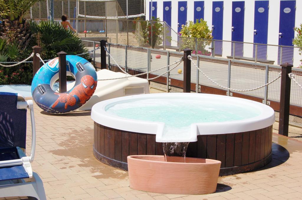 Hotel Matteo Cervia Dış mekan fotoğraf