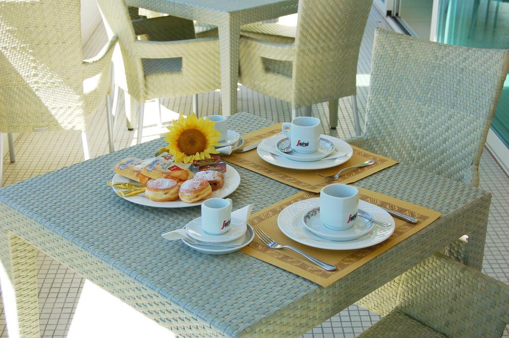 Hotel Matteo Cervia Dış mekan fotoğraf